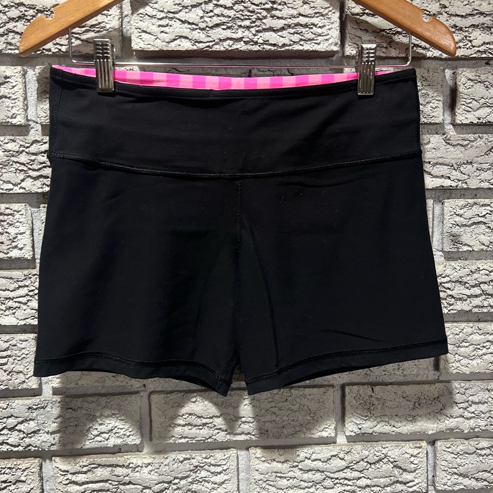 lululemon athletica groove reversible shorts